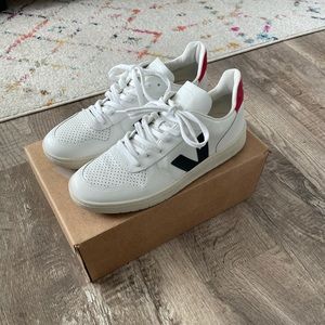 Veja V-10 Leather White Nautico Pekin